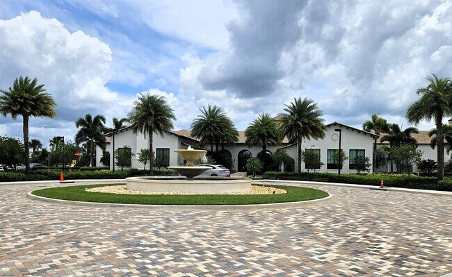 Building Photo - 5032 Arancia Ln