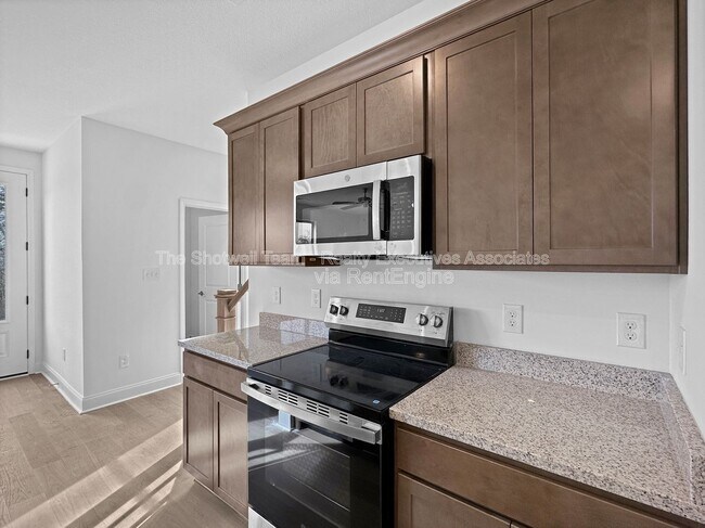 Building Photo - 1724 Bennett Vlg Dr