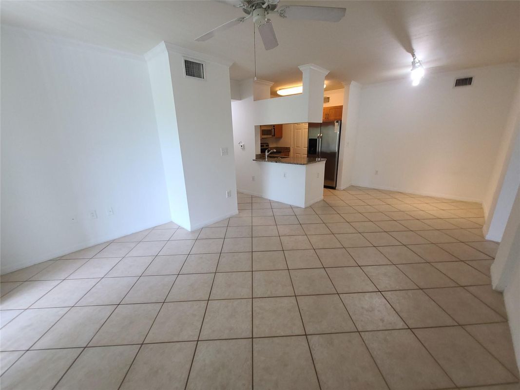 Building Photo - 6529 Emerald Dunes Dr