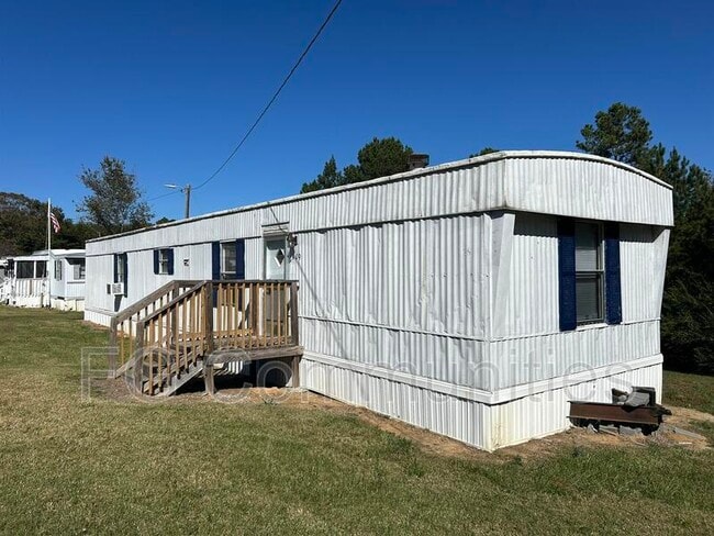 Building Photo - 109 Ray Cir