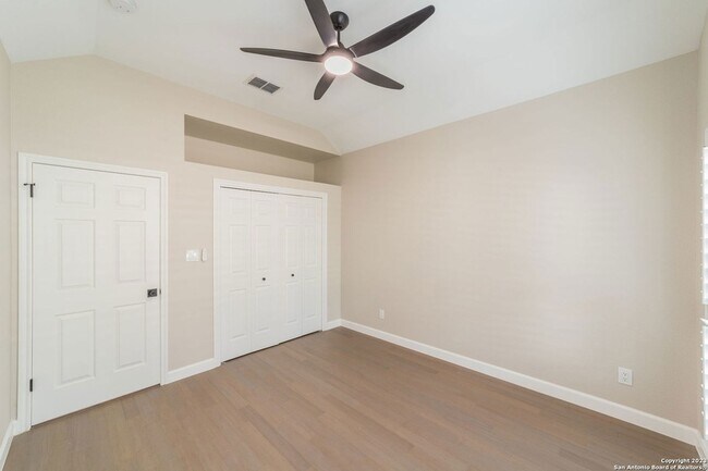 Building Photo - 18605 Elmbrook