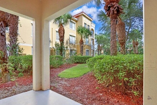 Building Photo - 11012 Legacy Dr