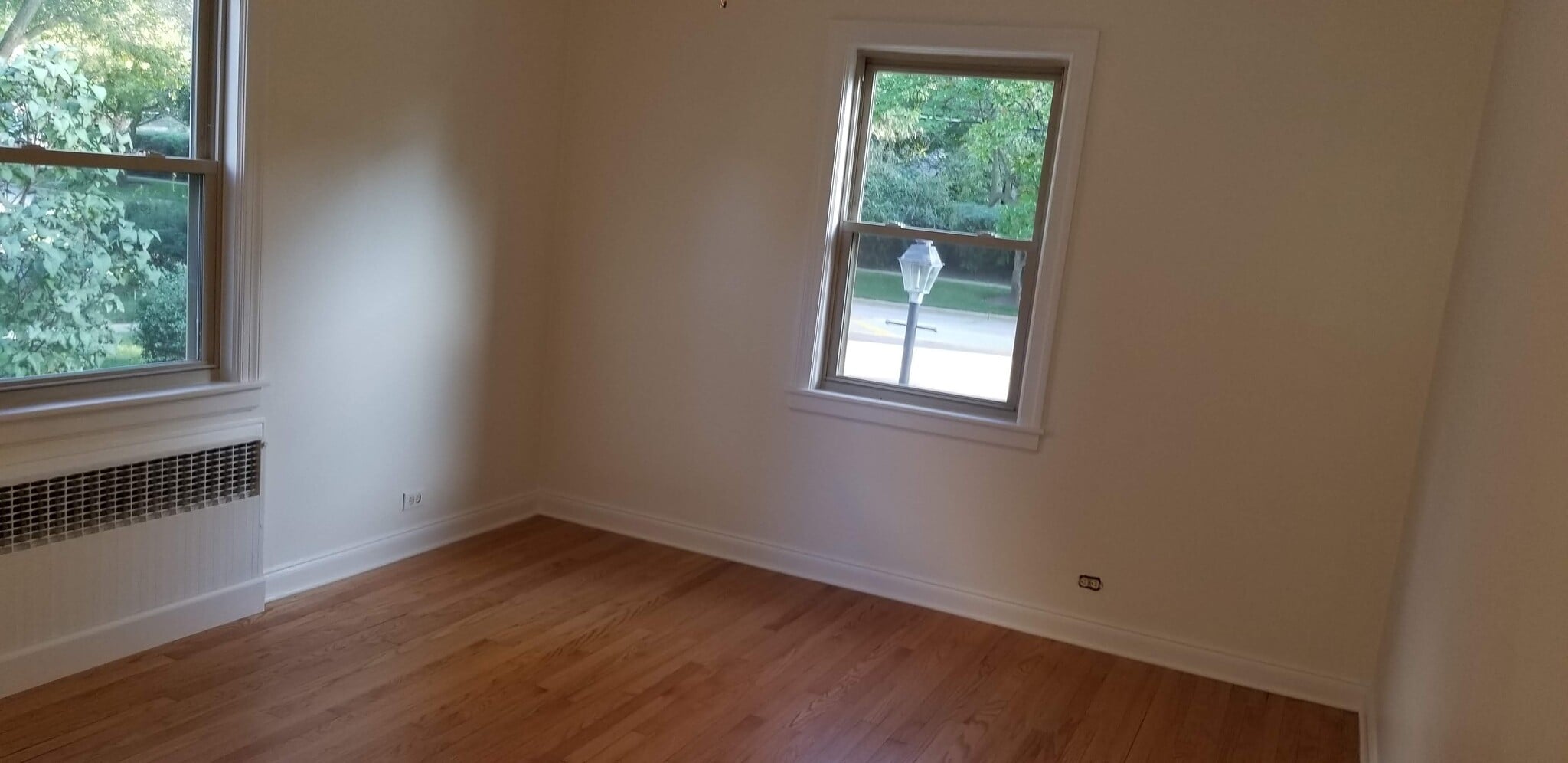 Unit 1 - 679 Park Ave W