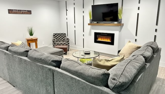 Building Photo - 2393 Highpoint Rd