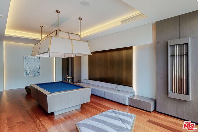 Building Photo - 889 Francisco St