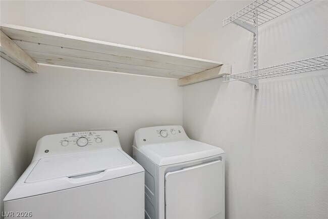 Building Photo - 11783 Red Water Ct