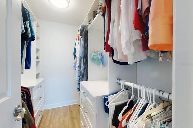 Building Photo - 454 Bouchelle Dr