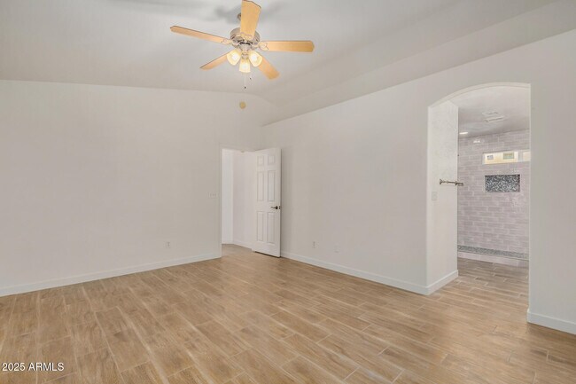 Building Photo - 16120 N 86th Ln