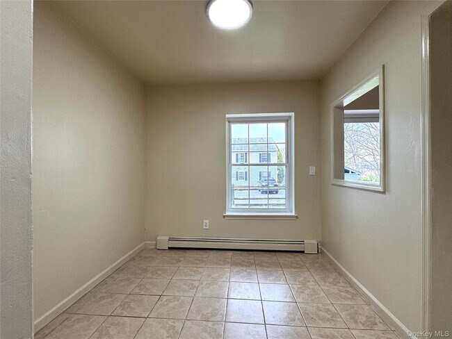 Building Photo - 5 Lexington Hills Rd