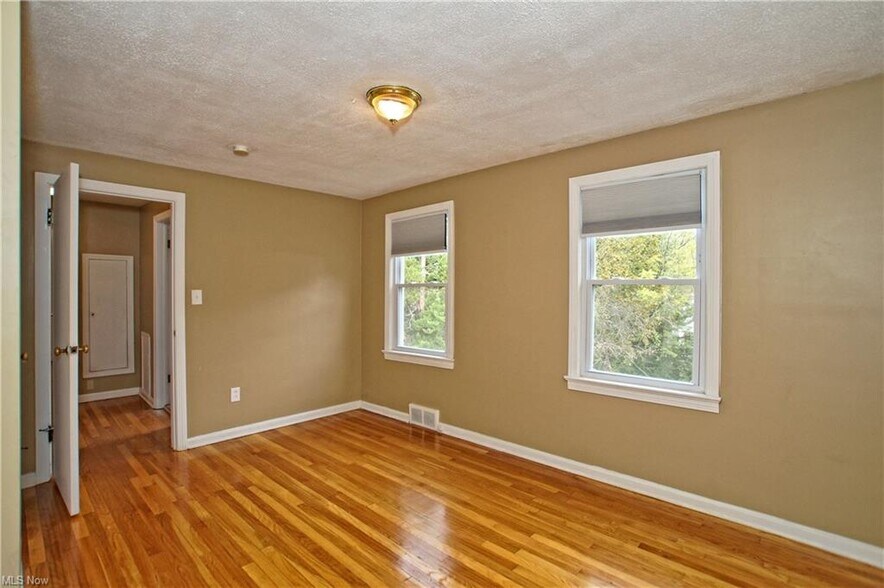 Building Photo - 21015 Halworth Rd