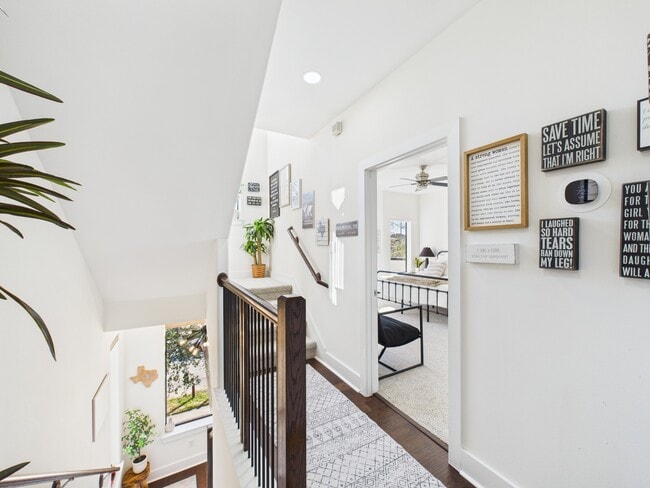 Building Photo - 1404 Spring St