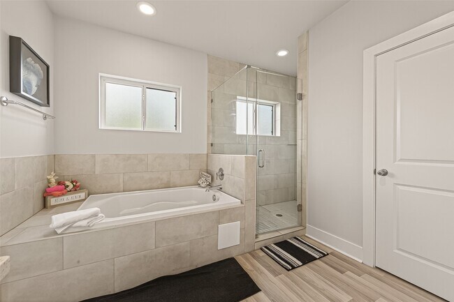 Building Photo - 6744 Del Rio St