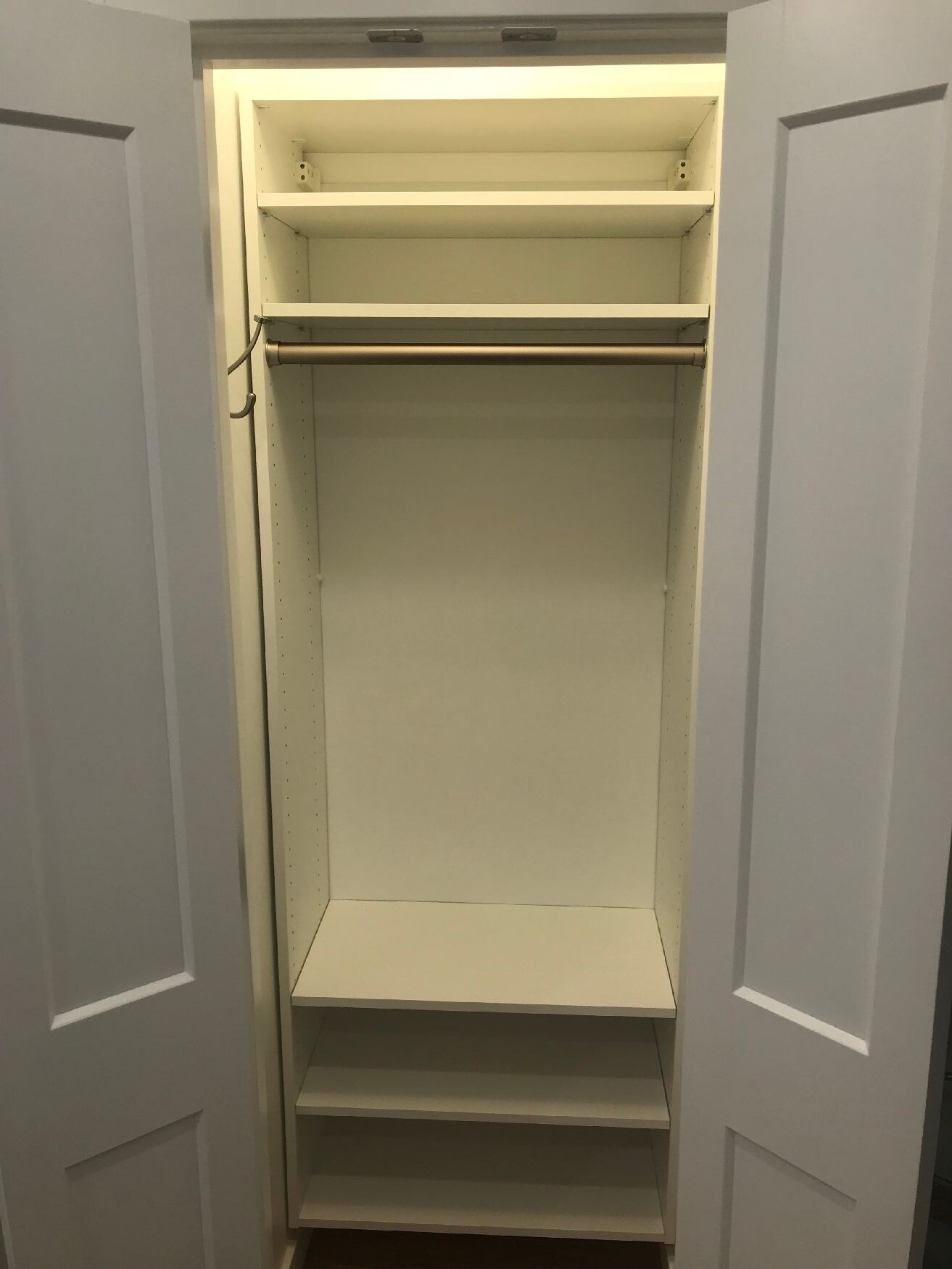 Building Photo - 16 5th St