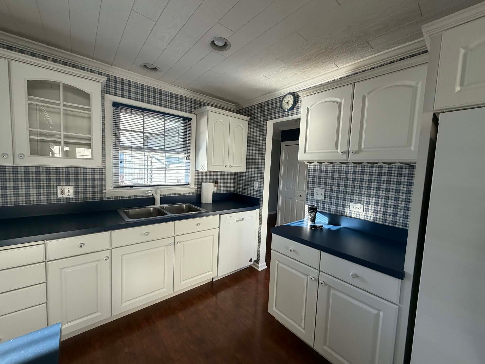 Building Photo - 1730 N Ridge Ave