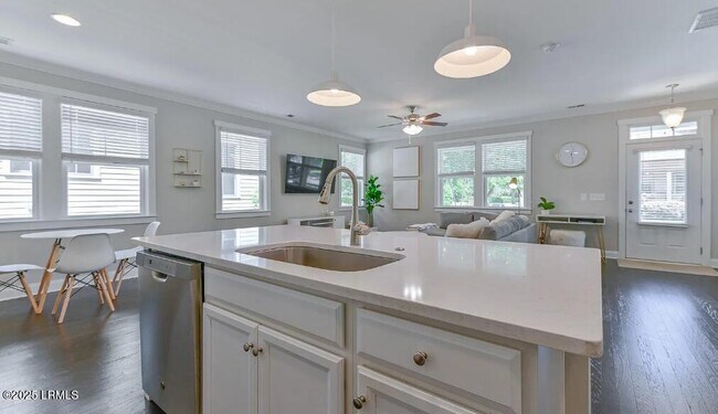 Building Photo - 309 Cockle Ln