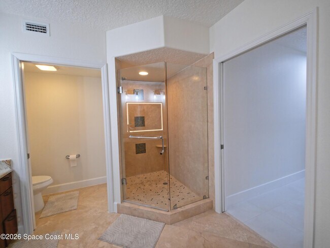 Building Photo - 2095 Jimmy Buffett Mem Hwy