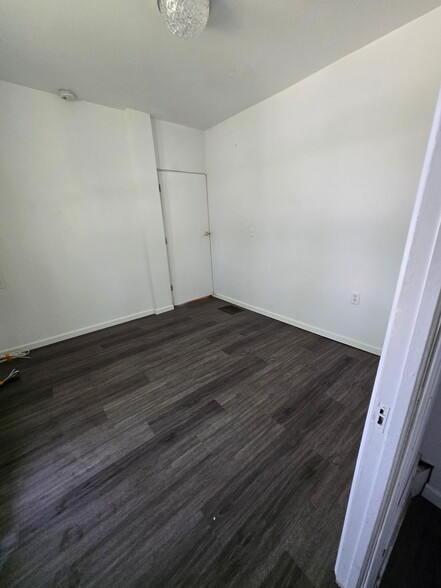 Building Photo - 32 Clairmont Pl