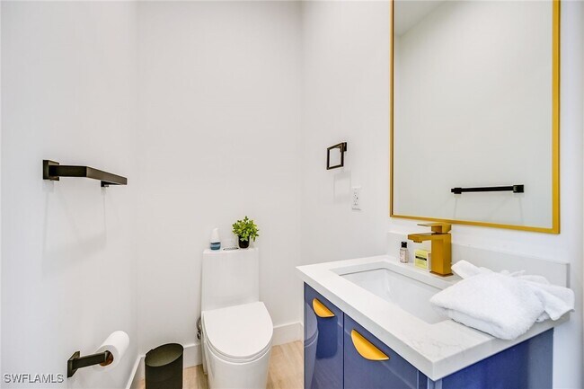 Building Photo - 3400 Canal St