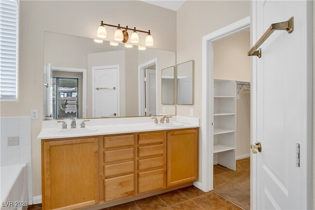 Building Photo - 8940 Emery Lake St