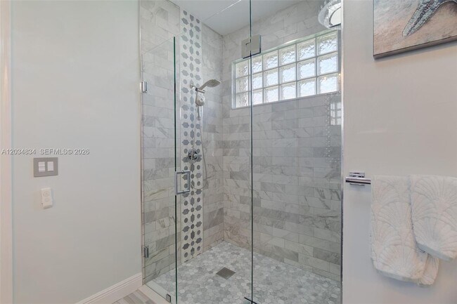 Building Photo - 2675 Clipper Cir