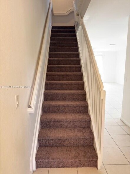 Building Photo - 677 NW 42nd Ave