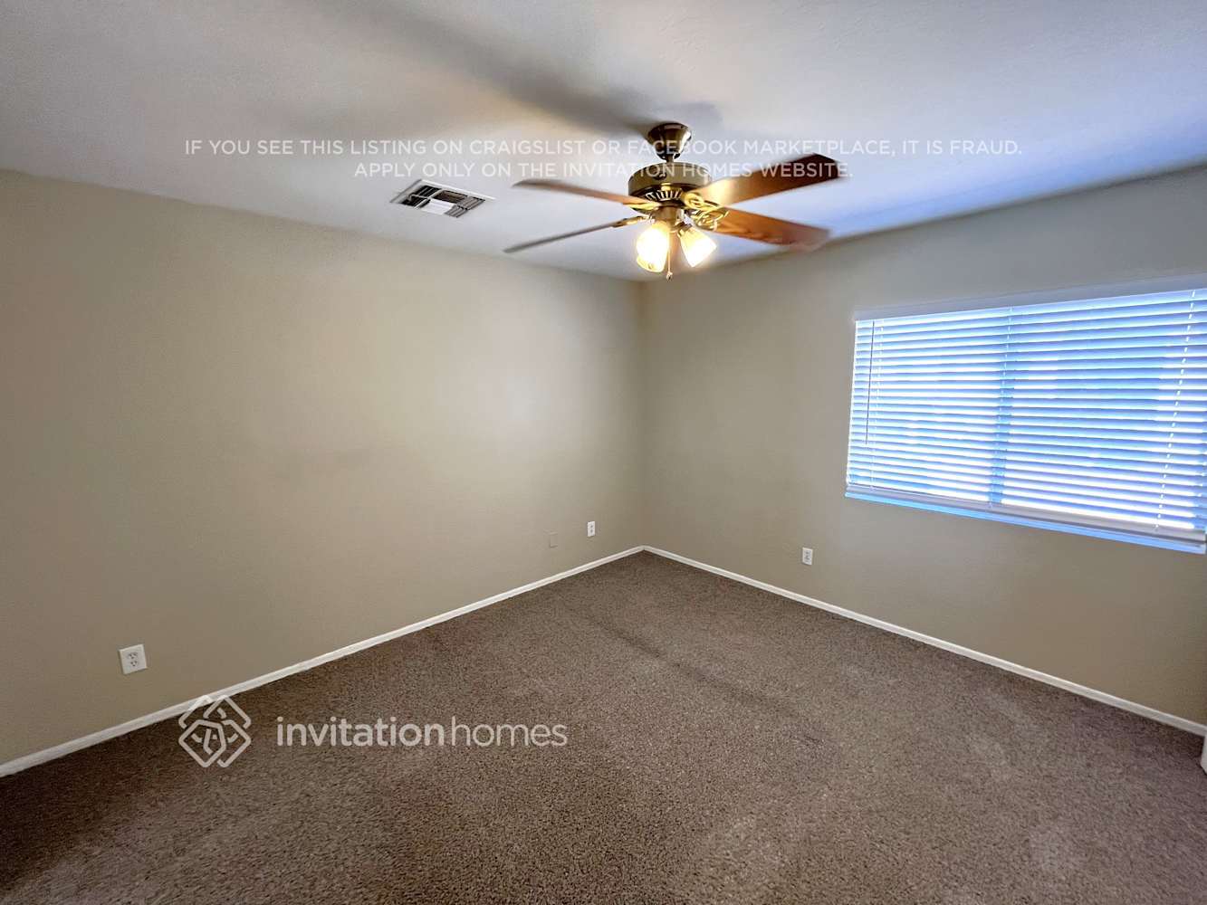 Building Photo - 12112 W Dahlia Dr