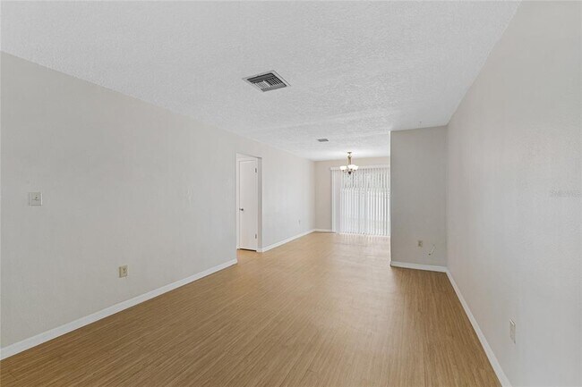 Building Photo - 125 N Rhodes St