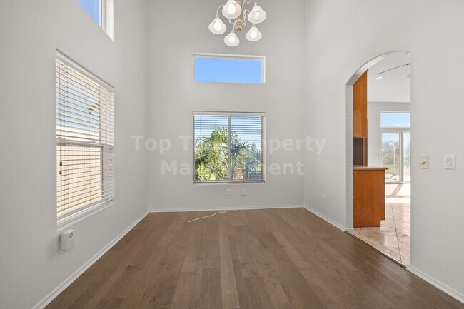 Building Photo - Beautiful 4 bed, 3 bath, 2,726 sqft House in Peaceful San Marcos Neighborhood - Available NOW