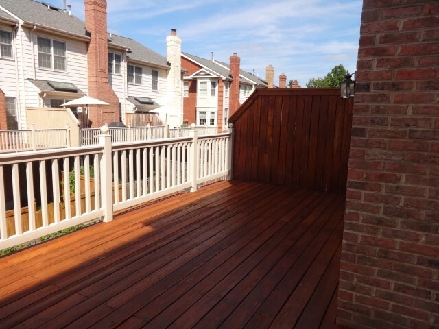 Building Photo - LUXURIOUS MAGRUDER BUILT TOWNHOME