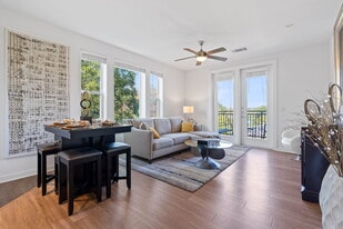 Building Photo - 1900 Barton Springs Rd