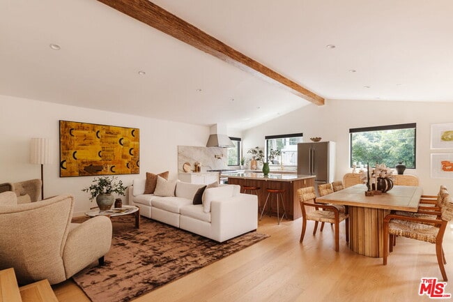 Building Photo - 9849 Portola Dr