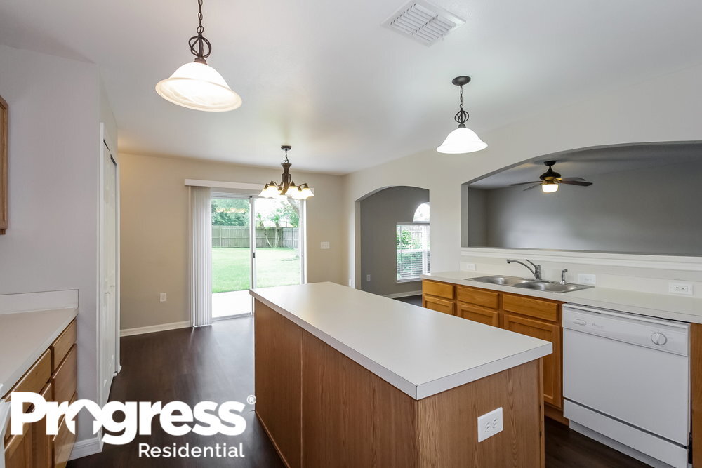 Building Photo - 13518 Padron Ct