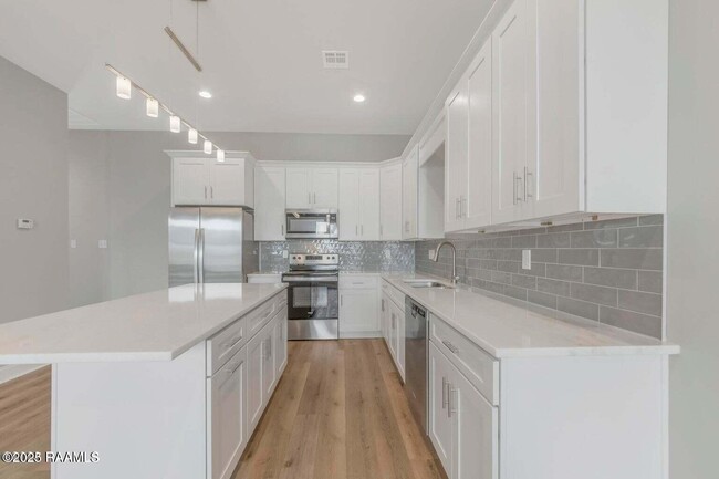 Building Photo - 116 Gadwall Dr