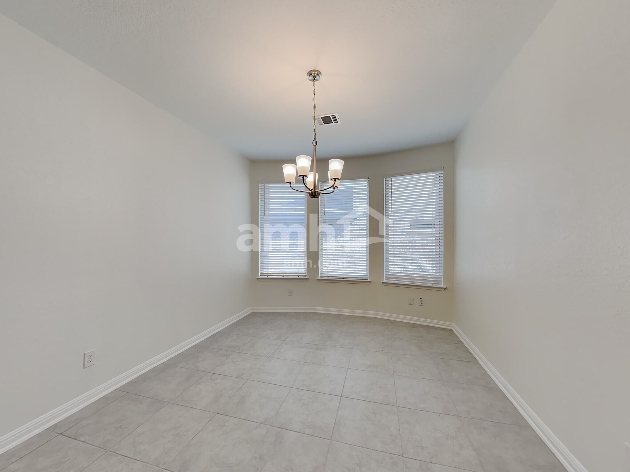 Building Photo - 2126 Abadeer Trail
