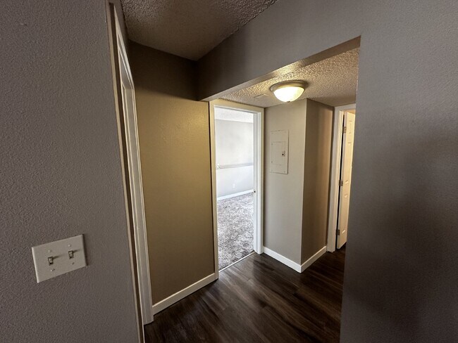 Building Photo - Available Immeditely!