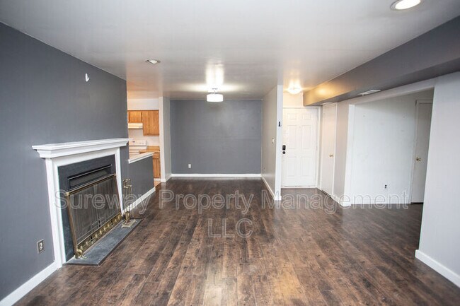 Building Photo - 40B Sumac Ct