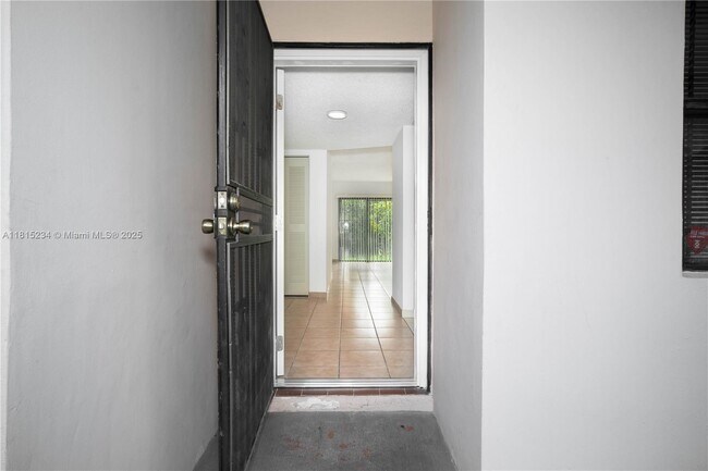 Building Photo - 5851 W 20th Ave