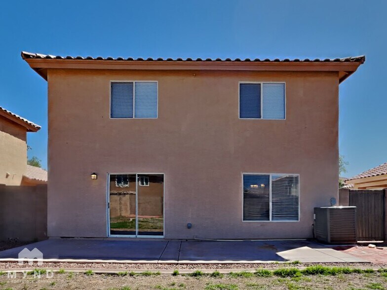Building Photo - 11802 W Laurel Ln