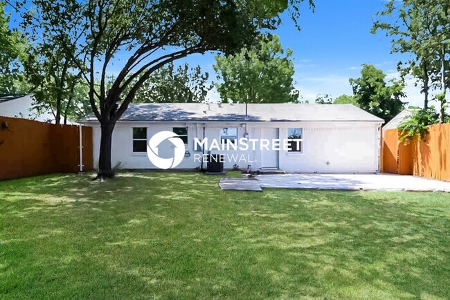 Building Photo - 2403 El Capitan Dr