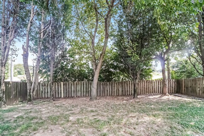 Building Photo - 9587 Chi Chi Ln