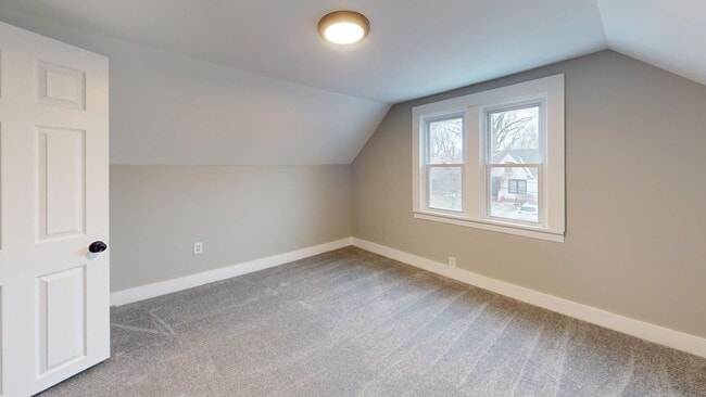 Building Photo - Old Brooklyn Area - 3 Bedrooms - Single Fa...