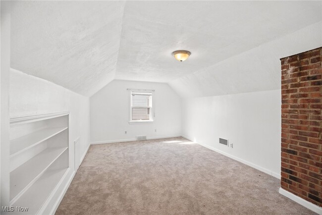 Building Photo - 15419 Edgewood Ave