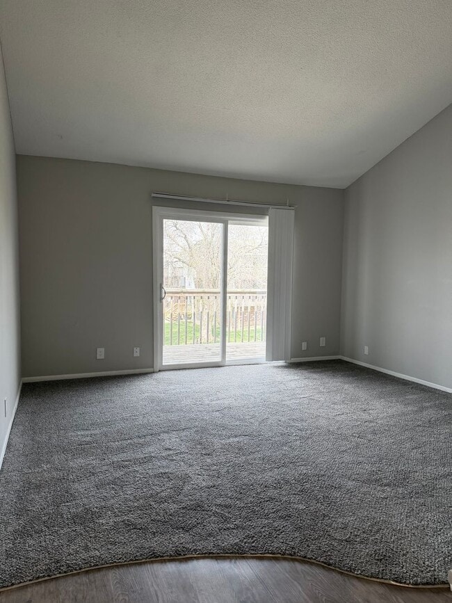 Building Photo - 11912 Amerado Blvd