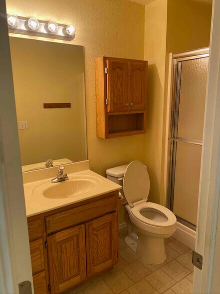 Building Photo - 36 Dumfries Dr