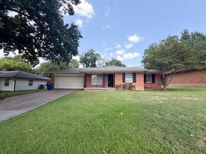 Building Photo - 1408 Nichols St