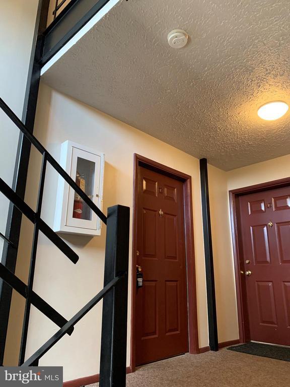 Building Photo - 751 Heather Ridge Dr