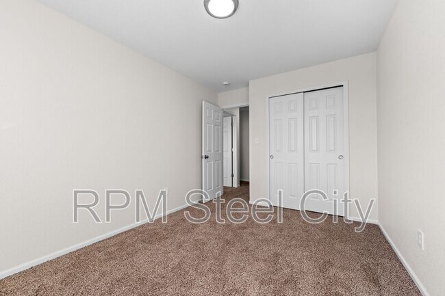 Building Photo - 5085 Tabor Lane