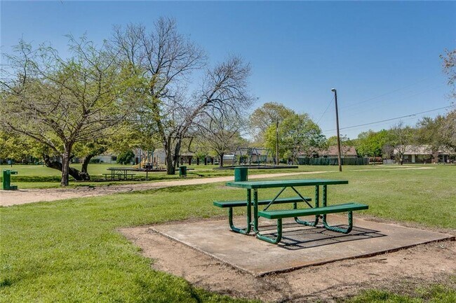 Building Photo - 10616 Mellow Meadow Dr