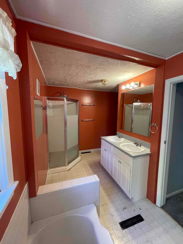 Building Photo - 501 Trotter Ave