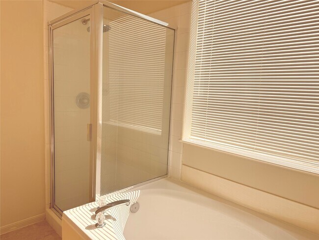 Building Photo - 4738 Stoney Point Ct